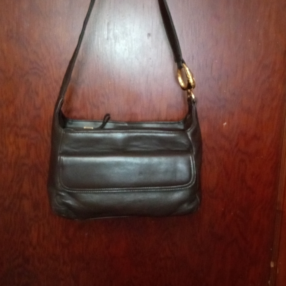 Studio Works shoulder bag magnetic closures zip top pockets brown